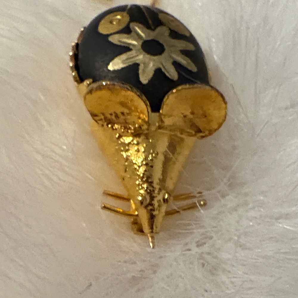 Damascene Mouse Brooch - Picture 4 of 4